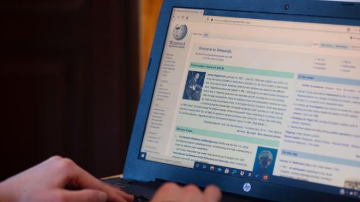 Studi: AI Kini Bisa Bantu Verifikasi Data Refrensi di Wikipedia