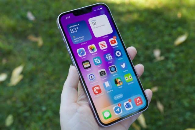 iPhone 17 Layar Anti Reflektif