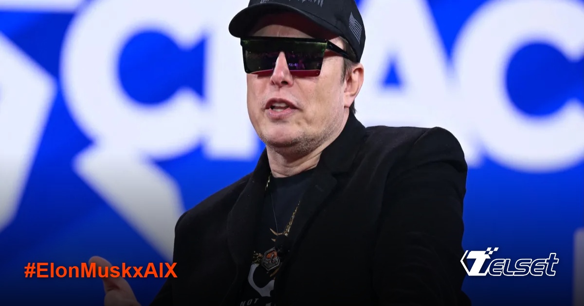 Elon Musk berdiri di depan logo X dan xAI, simbol penggabungan dua perusahaan