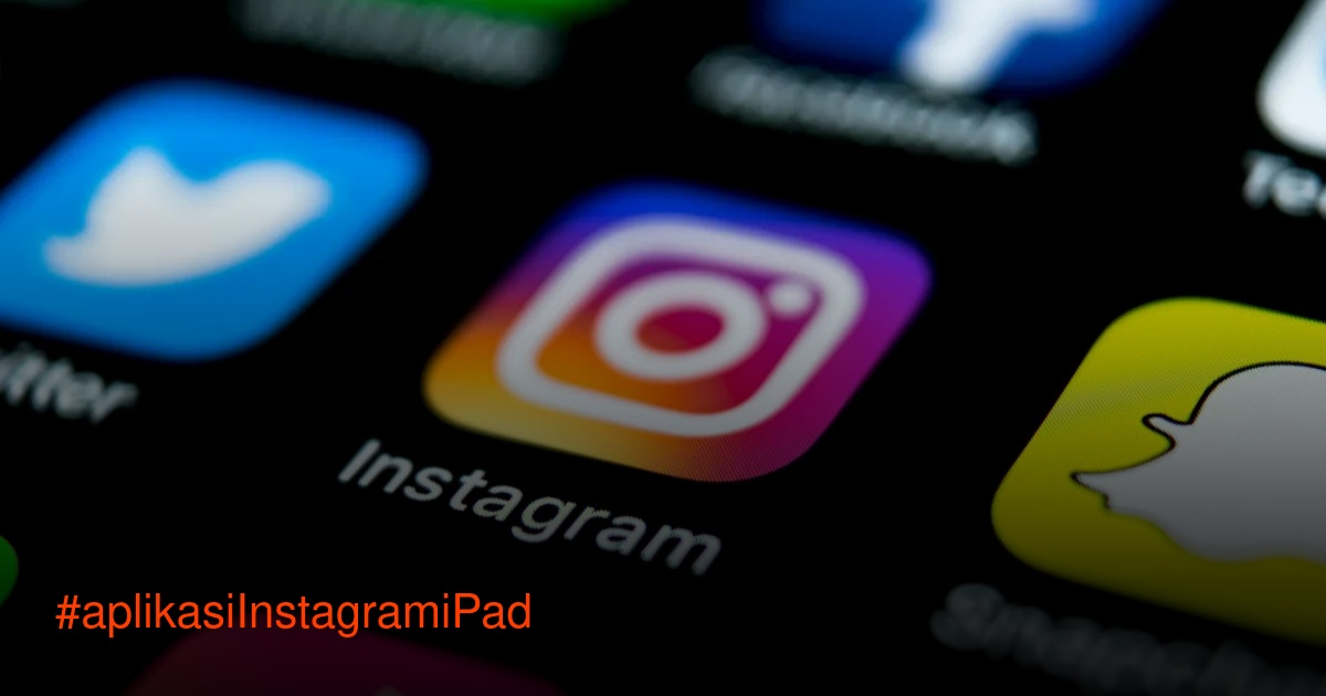Ilustrasi iPad dengan tampilan Instagram yang dioptimalkan untuk layar besar