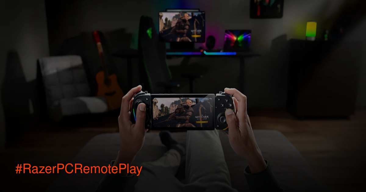 Closeup ponsel dengan kontroler gaming menggunakan aplikasi Razer Remote Play