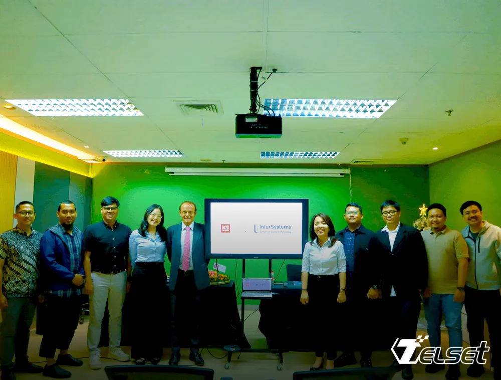 Ilustrasi digital healthcare dengan jaringan data terhubung antara rumah sakit, klinik, dan apotek