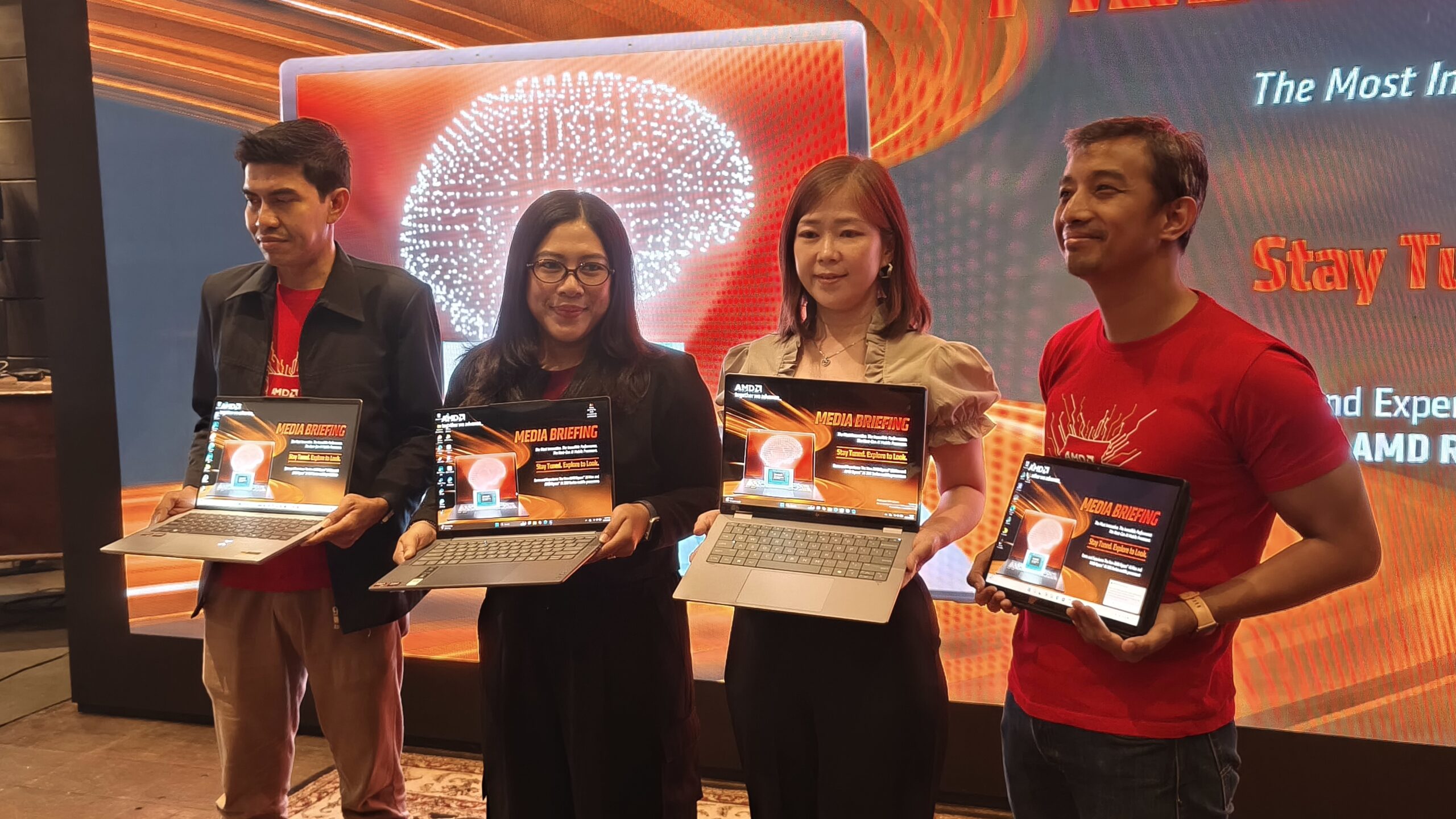 Prosesor AMD Ryzen AI 300 Series dengan teknologi NPU terkuat