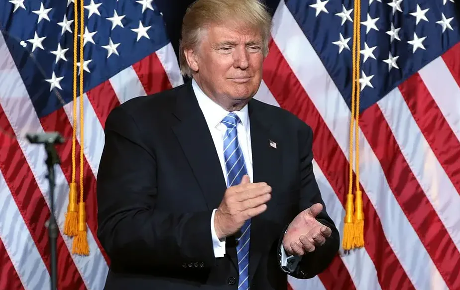 Presiden Donald Trump saat kunjungan resmi ke Uni Emirat Arab