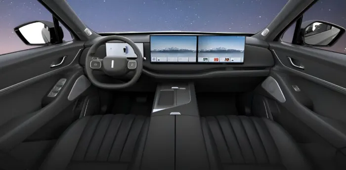 WEY Lanshan 2025 dalam warna Midnight Black dengan desain hitam total dan velg multi-spoke