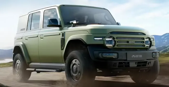 Desain eksterior Chery iCar V23 Retro Edition dengan warna matte green dan lampu spot