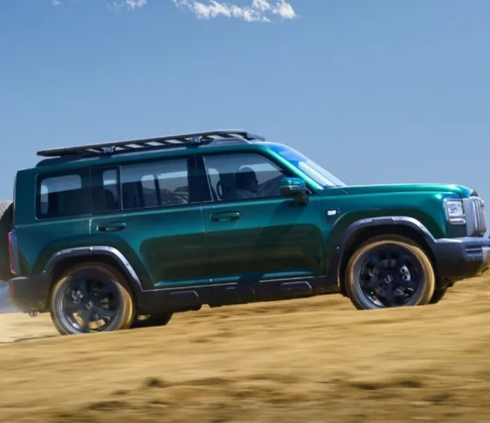 Haval Raptor ICE SUV off-road dengan desain kotak dan grille vertikal