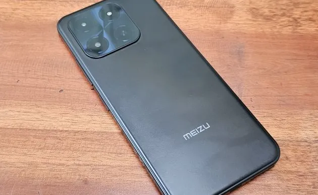 Meizu Note 22 dengan desain premium dan kamera 108 MP