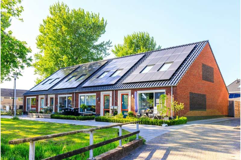 Rooftop Solar dan Baterai EV Bisa Penuhi 85% Kebutuhan Listrik Jepang