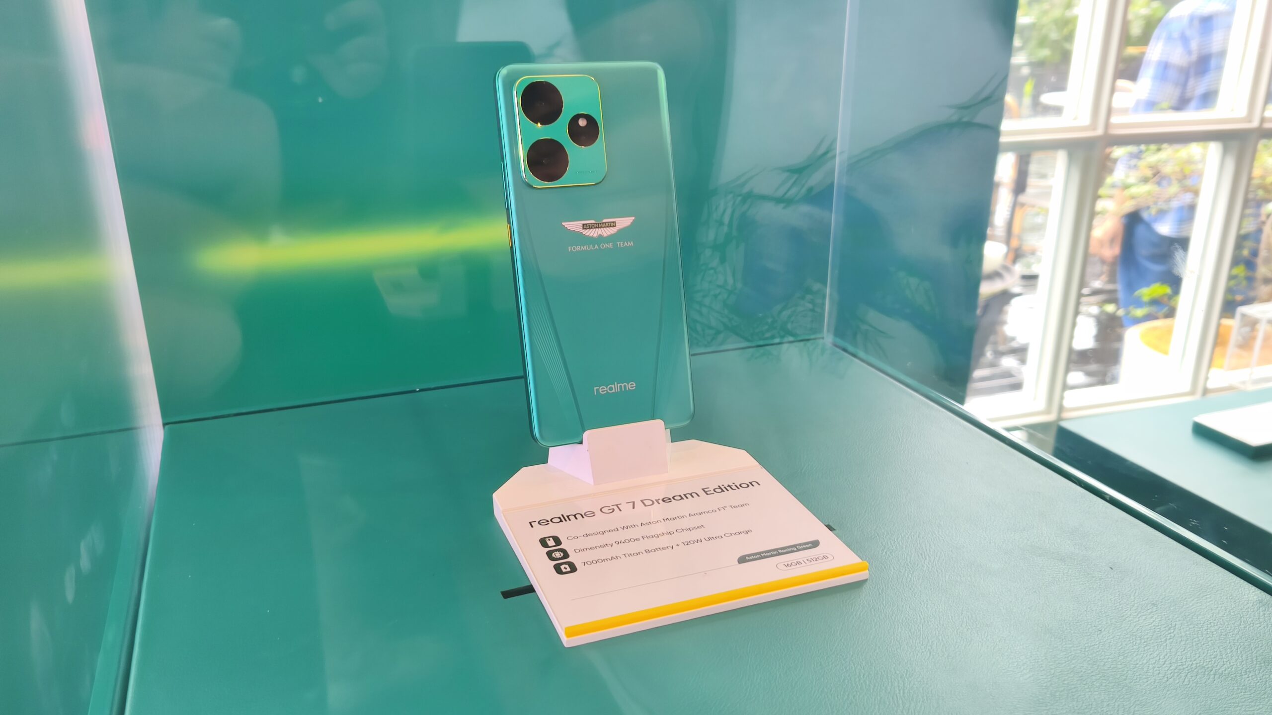 Realme GT 7 Dream Edition: Smartphone Eksklusif dengan Sentuhan Aston Martin F1