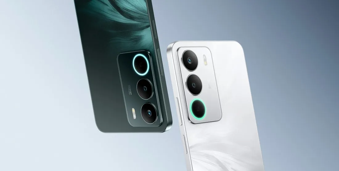 Realme C71 smartphone dengan layar 6,67 inci dan desain modern