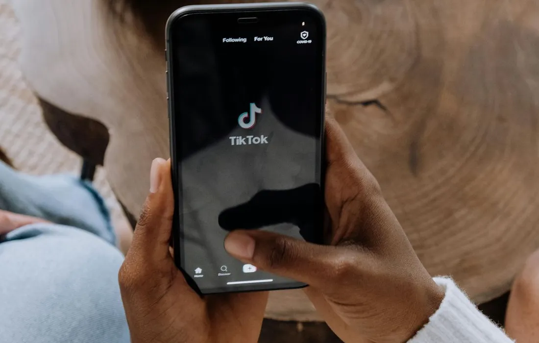 Ilustrasi phishing di TikTok