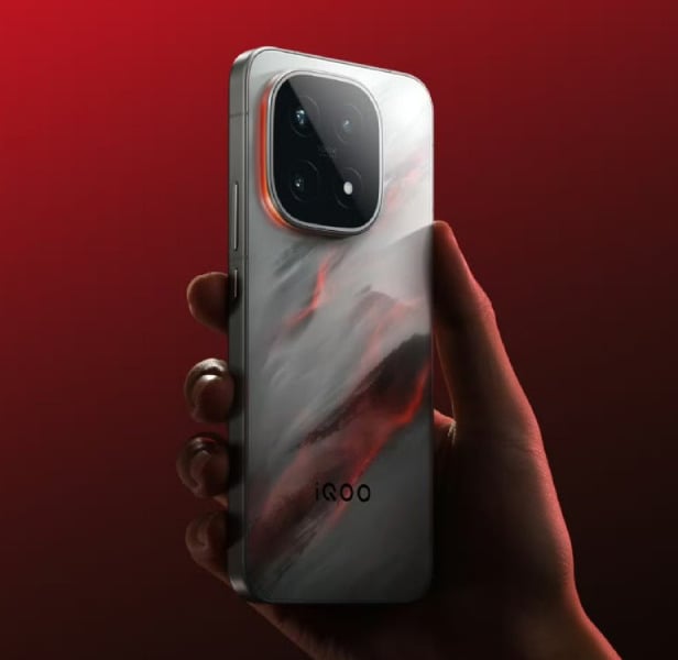 iQOO 15 Bocor Resmi: Kamera Periskop 50MP dan Spesifikasi Gahar