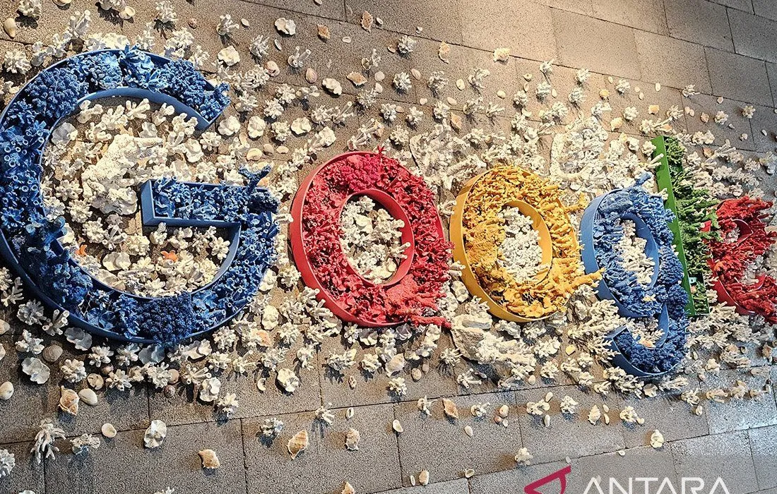 Google Home AI Speaker dengan teknologi Gemini dalam empat pilihan warna Porcelain, Hazel, Berry, dan Jade