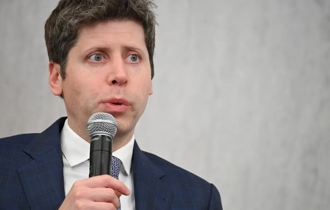 Grafik pertumbuhan valuasi OpenAI menjadi startup paling berharga di dunia menggeser SpaceX