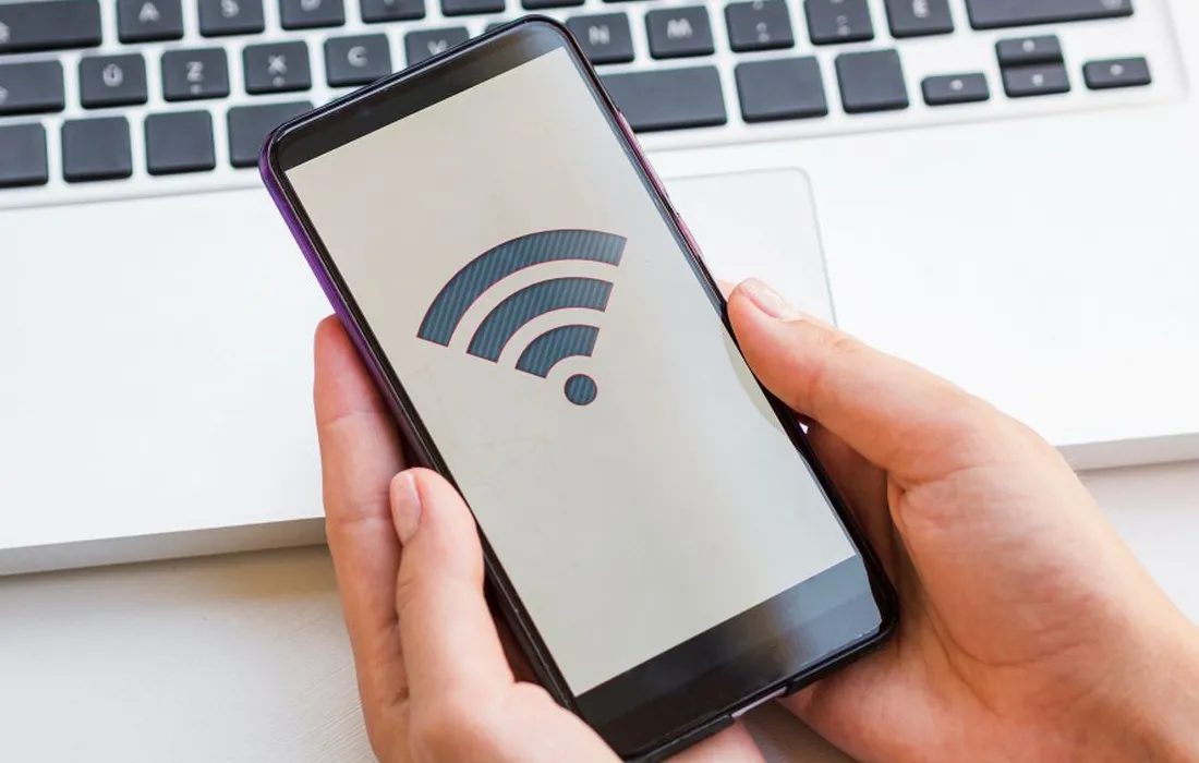 Ilustrasi cara membatasi pengguna WiFi melalui pengaturan router untuk koneksi internet yang stabil