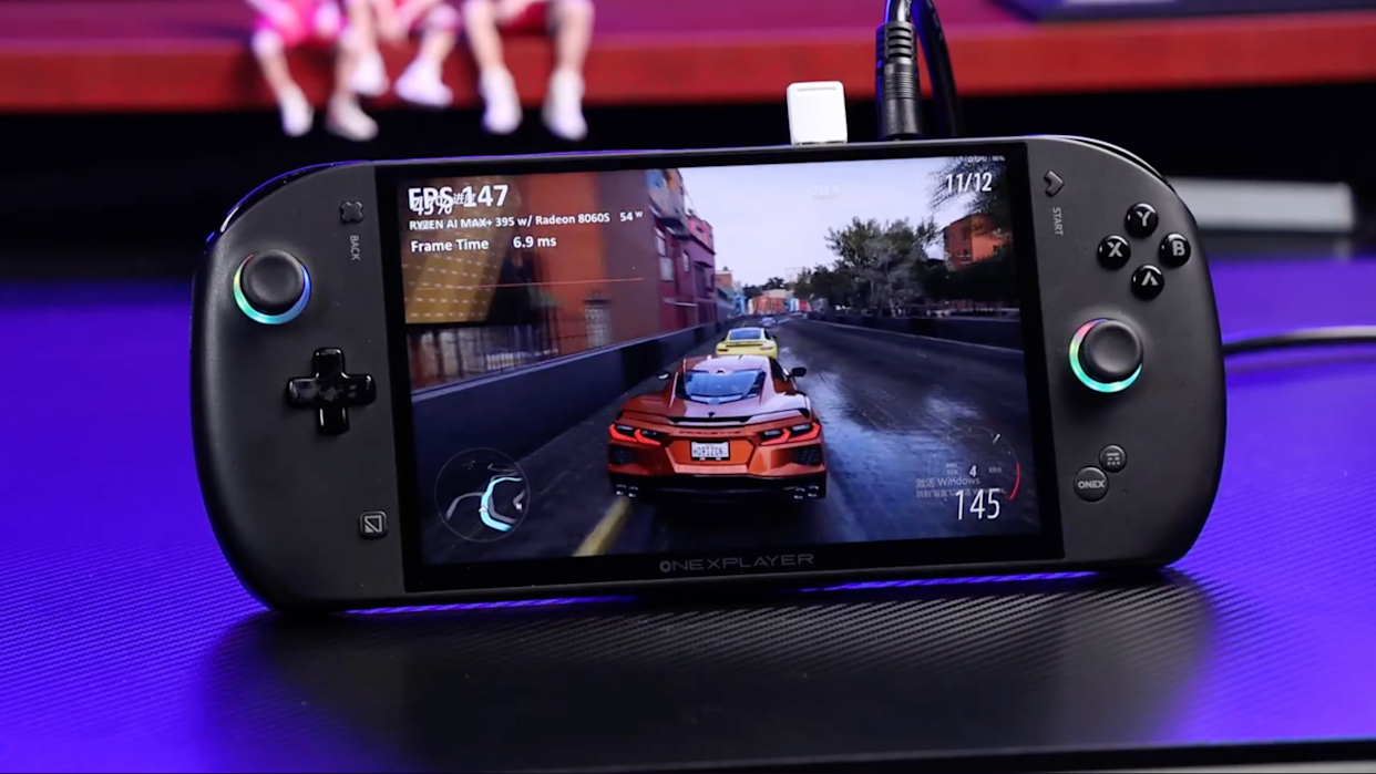 OneXFly Apex: Handheld Gaming Premium dengan Baterai Tukar Cepat