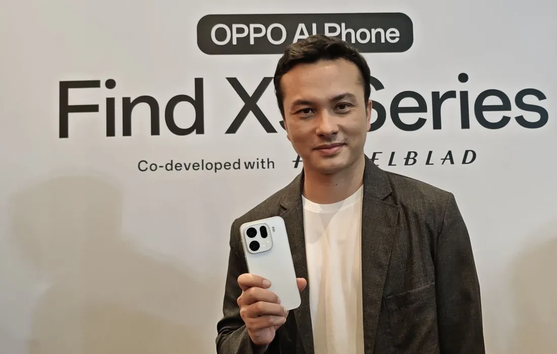 Aktor Nicholas Saputra brand ambassador Oppo di peluncuran Oppo Find X9 Series Jakarta 5 November 2025