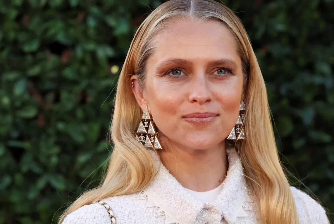 Teresa Palmer pemeran Sif God of War Amazon