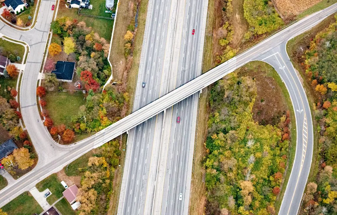 Ilustrasi teknologi sensor Honda mendeteksi kerusakan jalan dan rambu lalu lintas