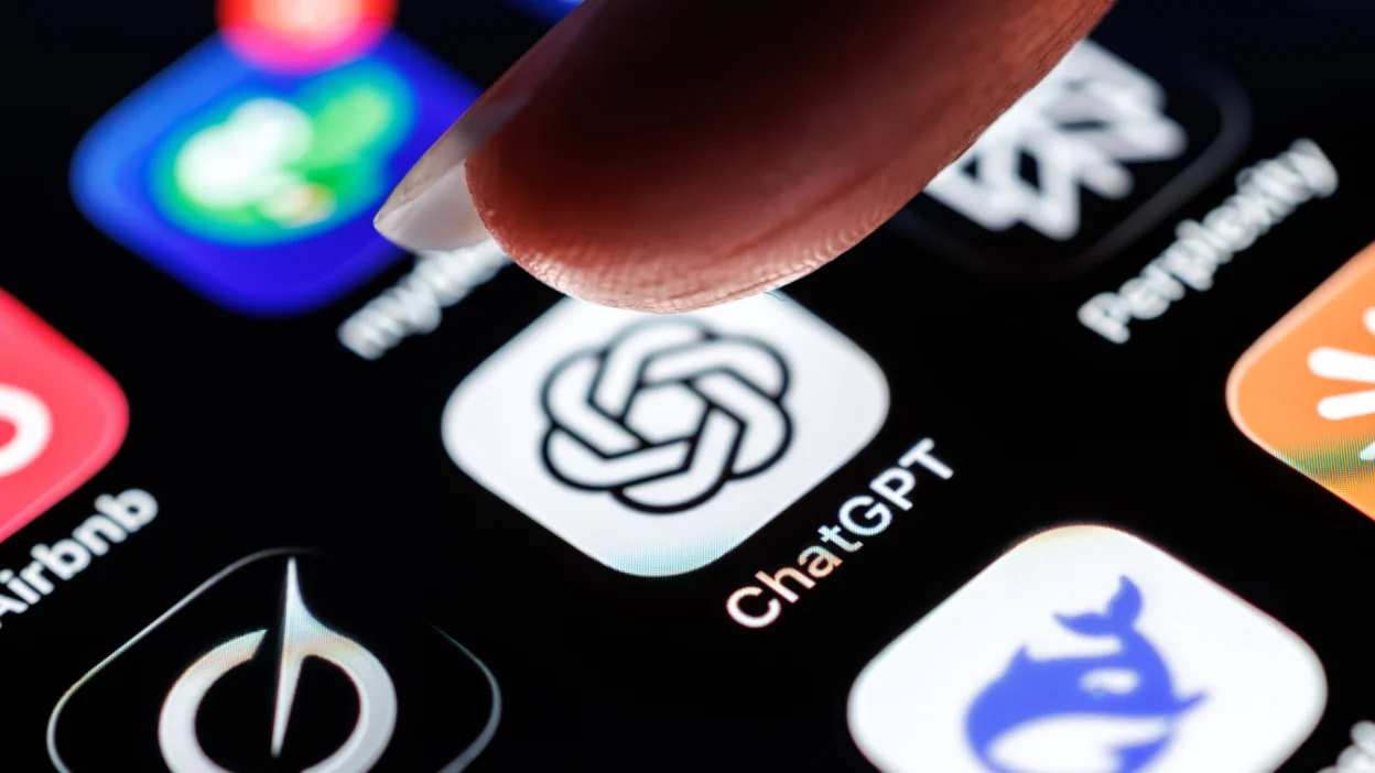 OpenAI Batal Rilis Chatbot Dewasa, Investor dan Karyawan Khawatir