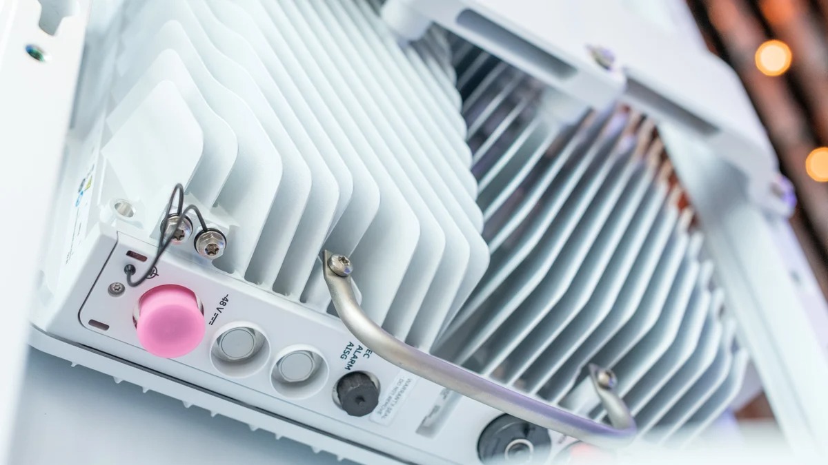 Ericsson Luncurkan Radio dan Software AI untuk Jaringan 5G Indonesia