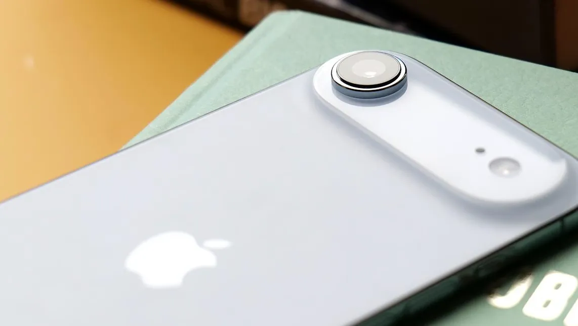 iPhone Fold: Bocoran Spesifikasi dan Harga yang Bikin Dompet Menjerit