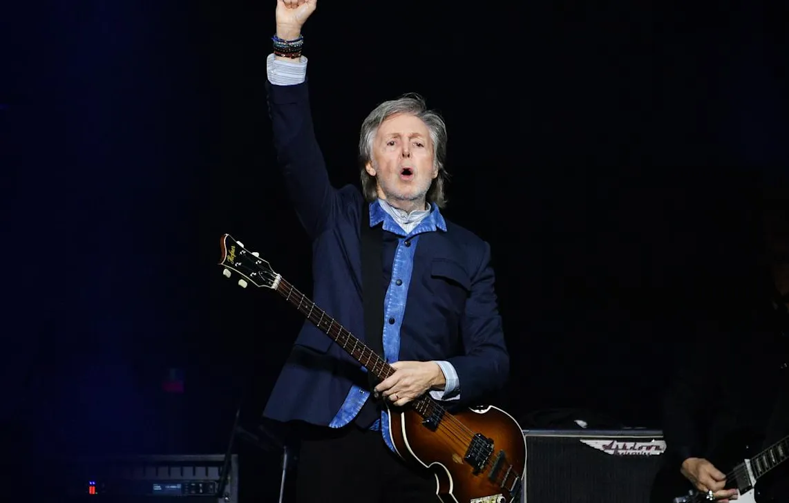 Kemenangan Artis Atas AI: Pemerintah Inggris Mundur dari Rencana Pelatihan Model AI dengan Konten Berhak Cipta