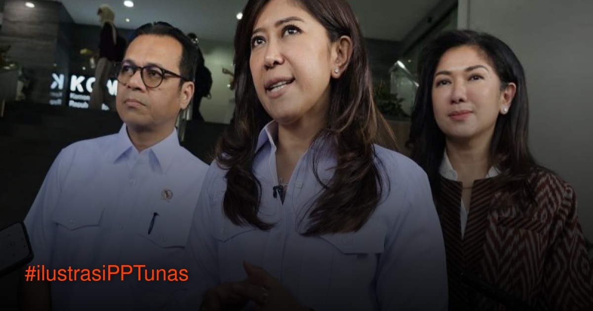 Menteri Kominfo Meutya Hafid menyampaikan perkembangan PP Tunas di Kantor Kemenkominfo