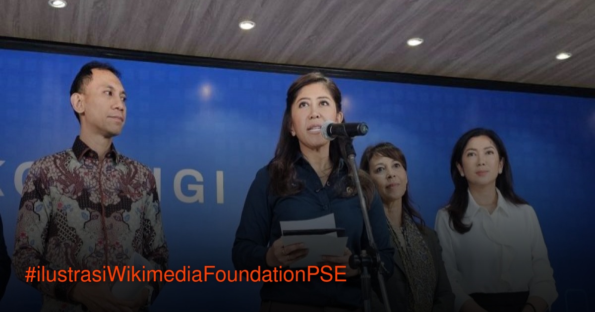 Menteri Komunikasi dan Digital Meutya Hafid memberikan pernyataan di Kantor Kemkomdigi