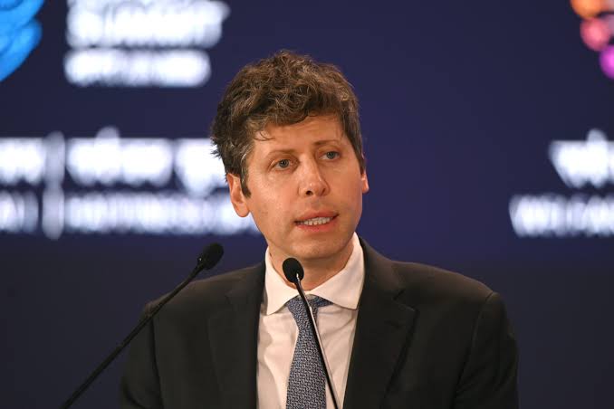 Sam Altman Bantah AI Bakal Rebut Pekerjaan Manusia, Ini Penjelasannya!