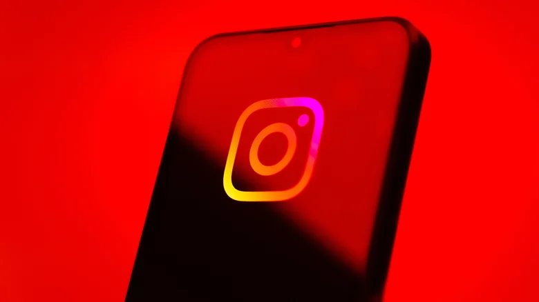 Fokus ke Konten Orisinal, Instagram Razia Akun Tukang Repost Foto & Carousel