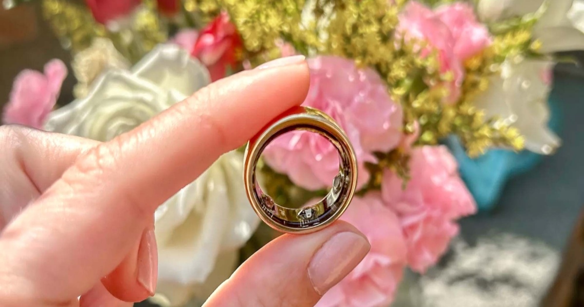 Oura Ring 5 generasi terbaru dengan desain lebih kecil dan fitur terkini