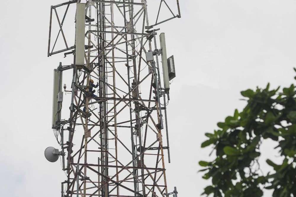 Lelang Harga Frekuensi 700 MHz dan 2,6 GHz Dimulai 7 Juli 2026