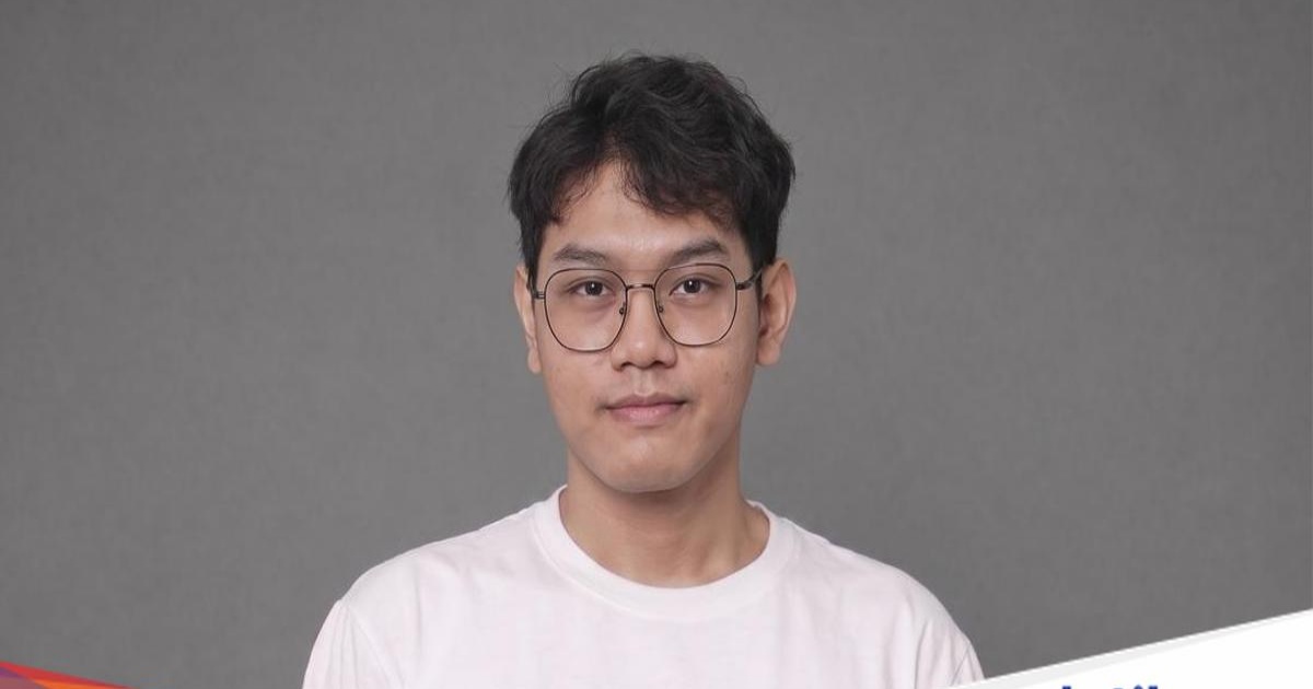 Ali An Nuur, mahasiswa Universitas Mataram, menunjukkan aplikasi Nuramma yang memenangkan Swift Student Challenge 2026 Apple.