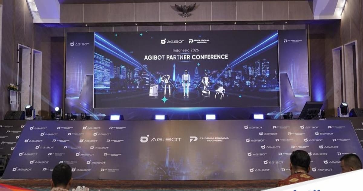 Agibot meluncurkan robot humanoid di konferensi APC Indonesia di Jakarta