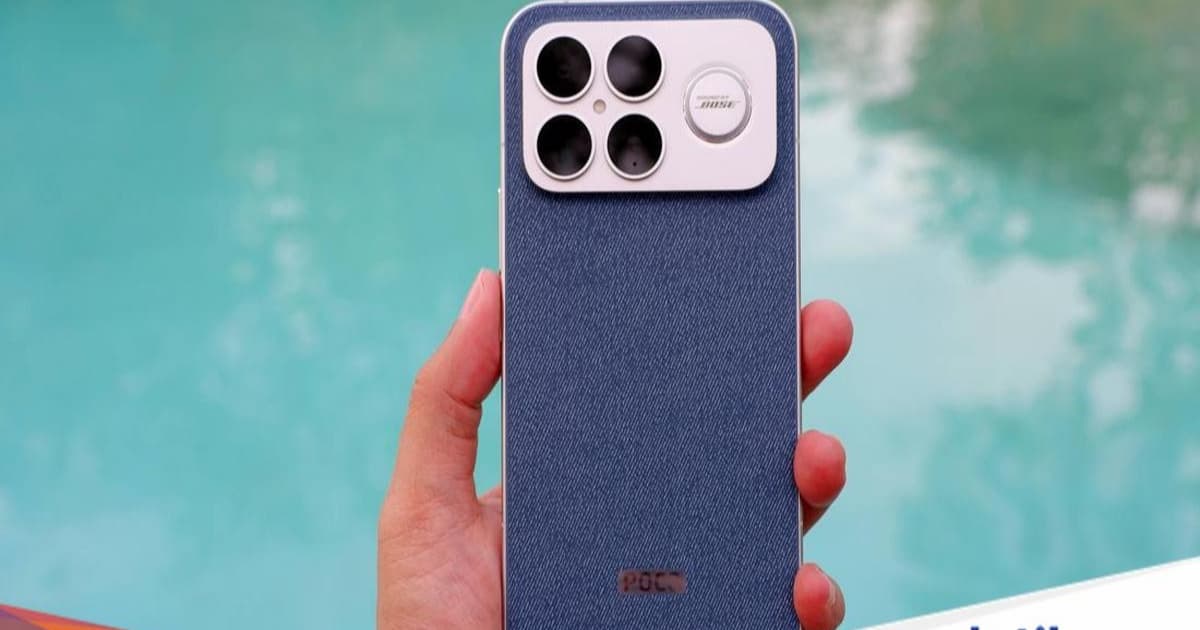 Poco F8 Ultra tampak depan dengan layar AMOLED 6,9 inci