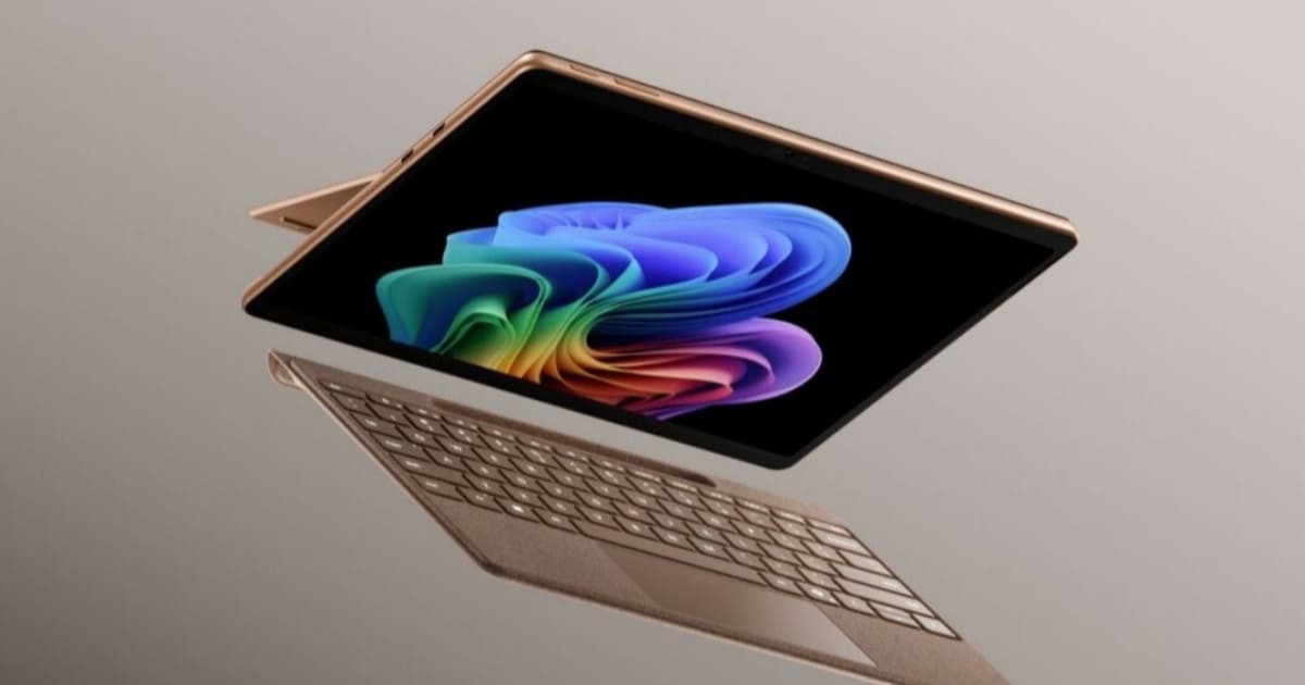 Microsoft Surface Pro 12th Edition dengan layar 13 inci dan keyboard terpisah