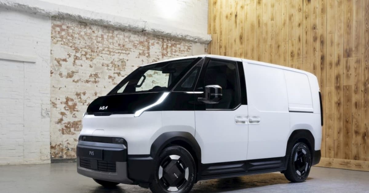 Kia PV5 Cargo dan Passenger di acara peluncuran di Australia