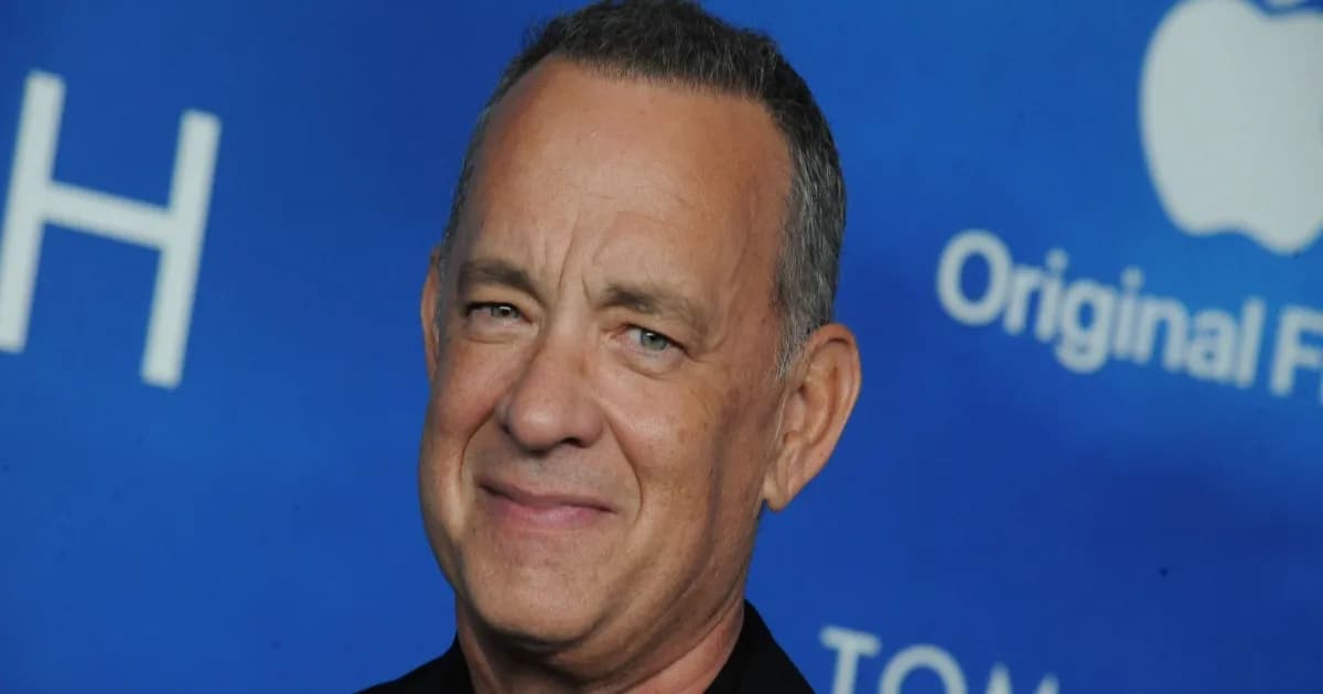 Tom Hanks menyuarakan kekhawatiran tentang AI menggantikan aktor manusia dalam wawancara dengan Entertainment Weekly