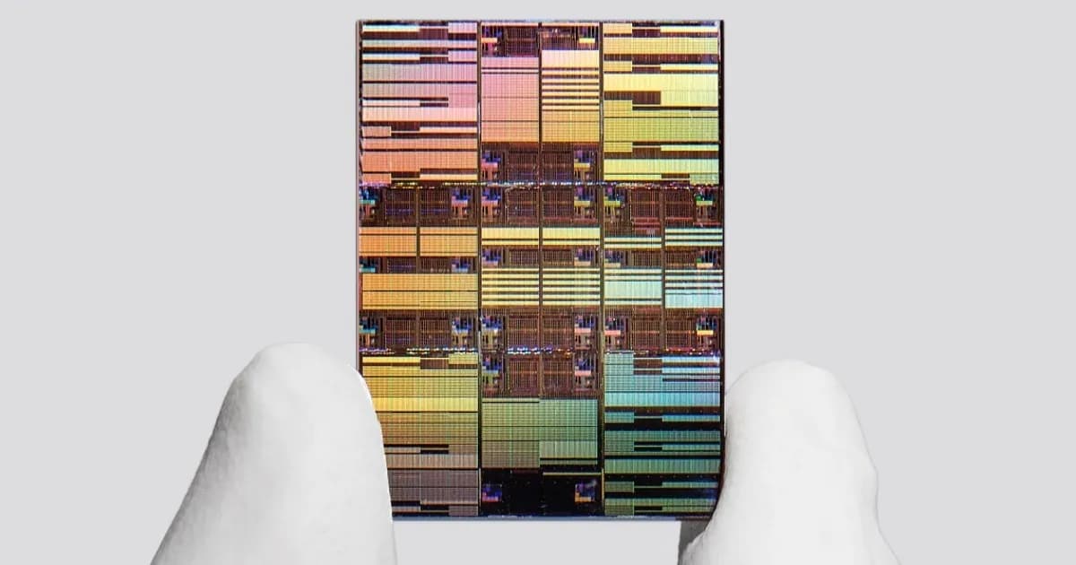 Ilustrasi chip prototipe nanostack IBM dengan 100 miliar transistor yang ditumpuk secara vertikal