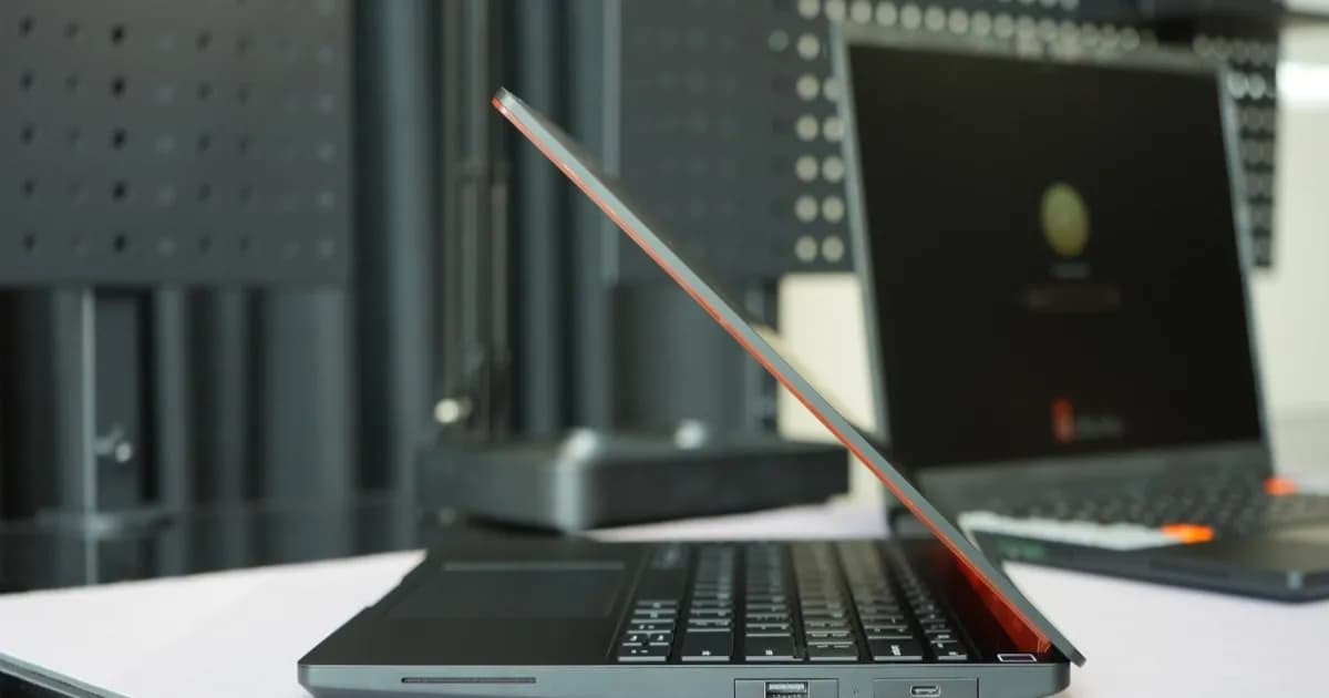 Framework Laptop 13 Pro dengan desain modular dan upgrade SSD gratis