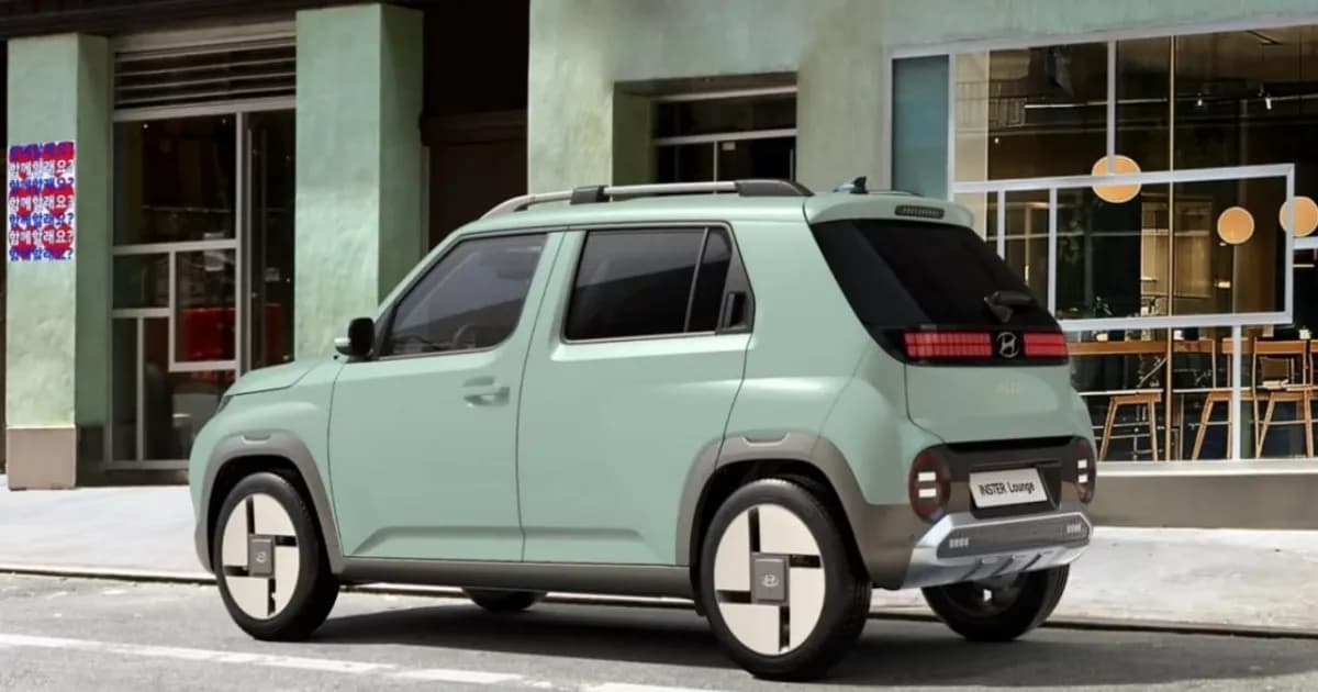 Hyundai Inster EV Lounge tampak samping dengan warna Glow Mint