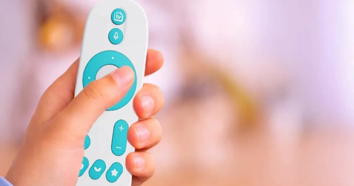 Remote Safe Streaming Hisense dengan akses ke platform Vidaa Kids untuk tontonan anak yang aman