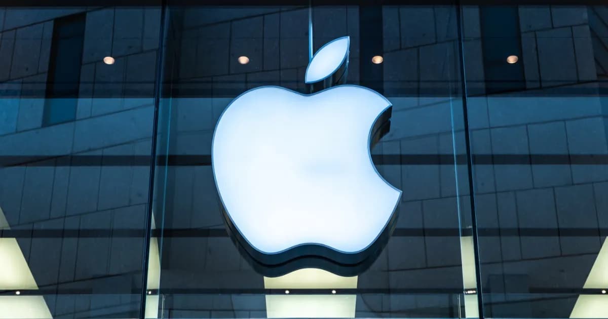 Apple store dengan logo perusahaan di pintu kaca