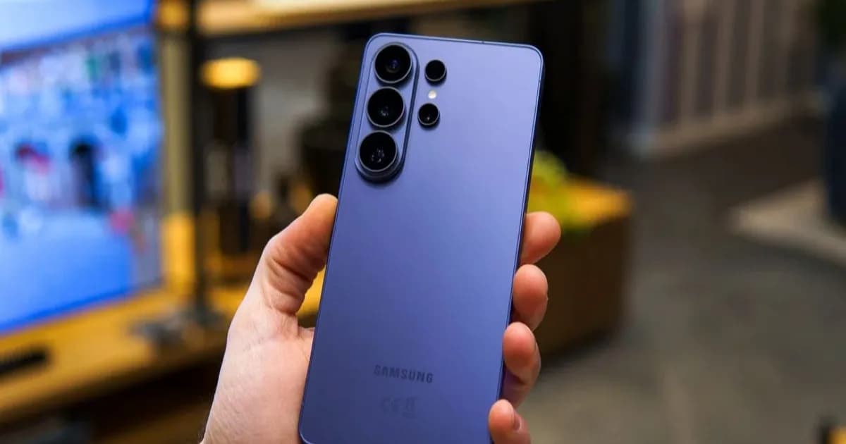 Galaxy M47 dan Galaxy S26 Ultra perbandingan baterai