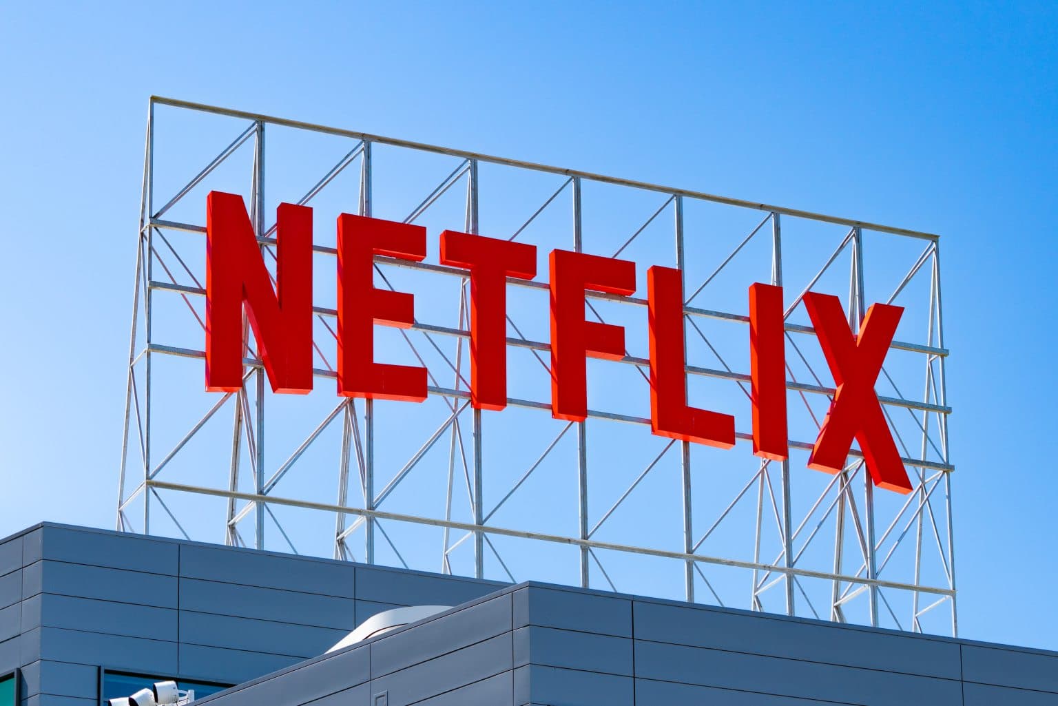 Netflix Binge Model Terancam TikTok dan YouTube