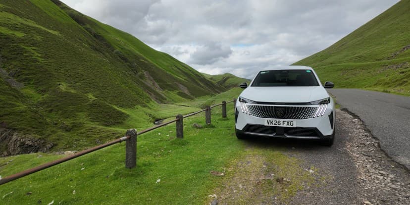 Uji Realistis Peugeot E-5008, SUV Listrik 7-Seater Terbaru