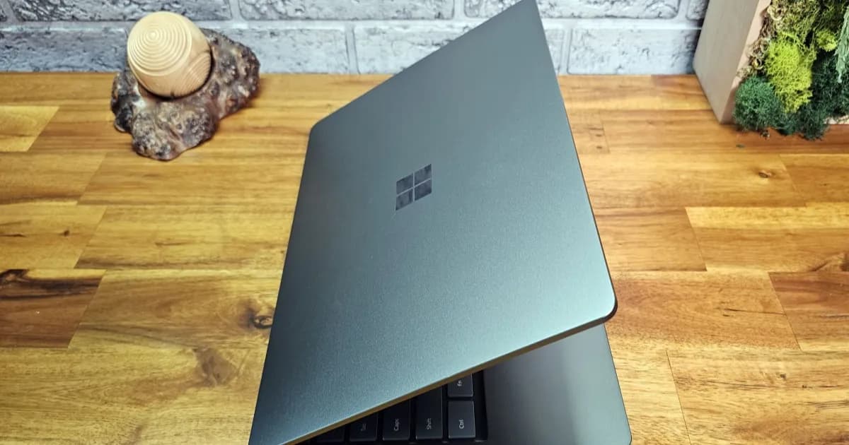 Surface Laptop Go 3 dan Surface Go 4 yang dihentikan produksinya oleh Microsoft