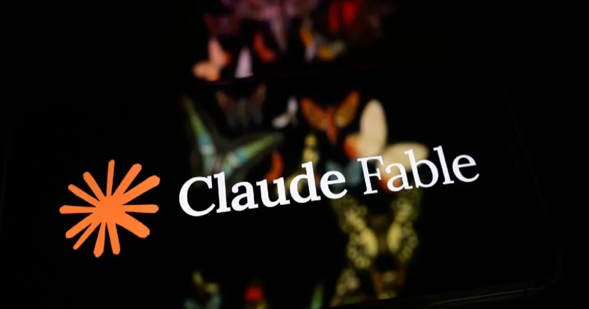 Ilustrasi logo Z.ai dengan latar belakang peta dunia digital dan chip Huawei Ascend
